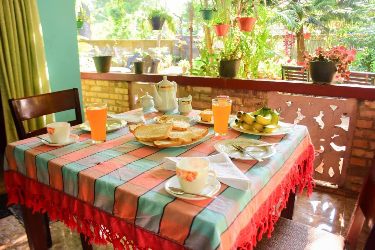 Relax Guest House Dambulla Exterior foto